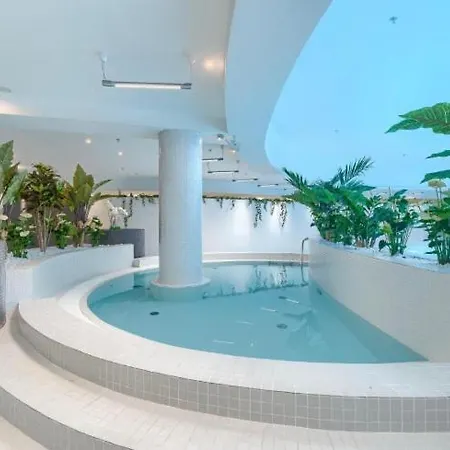 Apartamento Hanza Tower Luxury - 24 Sauna & Jacuzii & Pool Estetino