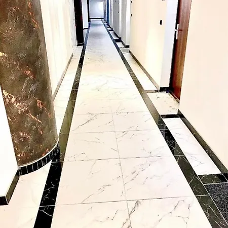 Apartment Hanza Tower Luxury - 24 Sauna & Jacuzii & Pool