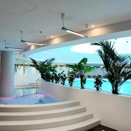 Hanza Tower Luxury - 24 Sauna & Jacuzii & Pool Apartamento *