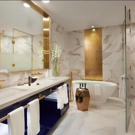 Apartamento Hanza Tower Luxury - 24 Sauna & Jacuzii & Pool